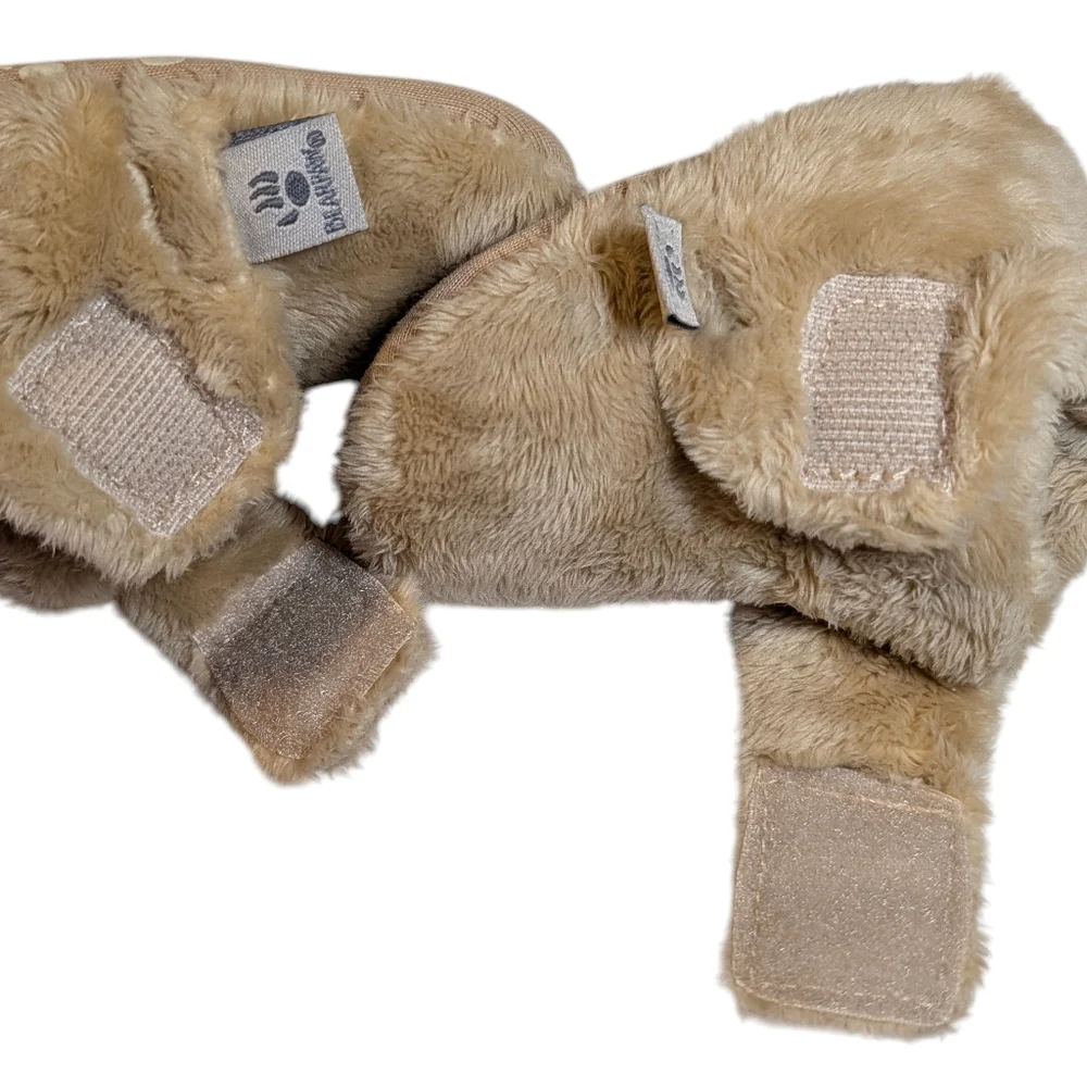 Bearpaw Fuzzy Baby Slippers Size 3 (6 to 9 months)